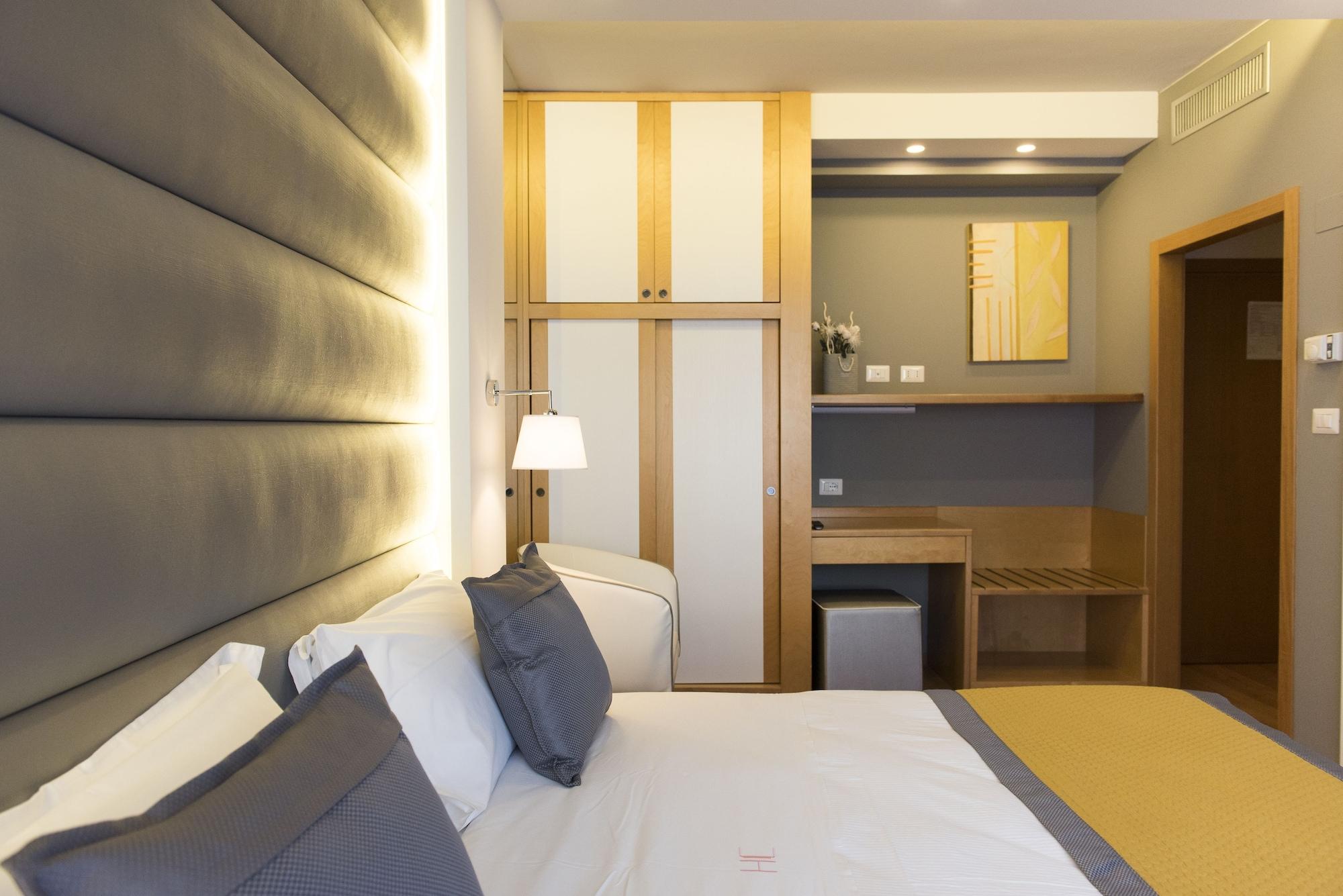 Hotel Concord Riccione Esterno foto